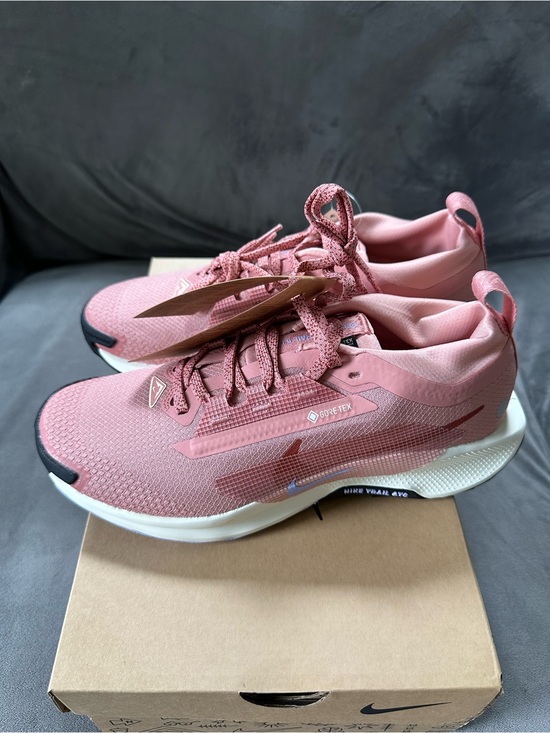 Nike Shoes - Nike Women’s Rose Pink Gore-Tex Training Sneakers